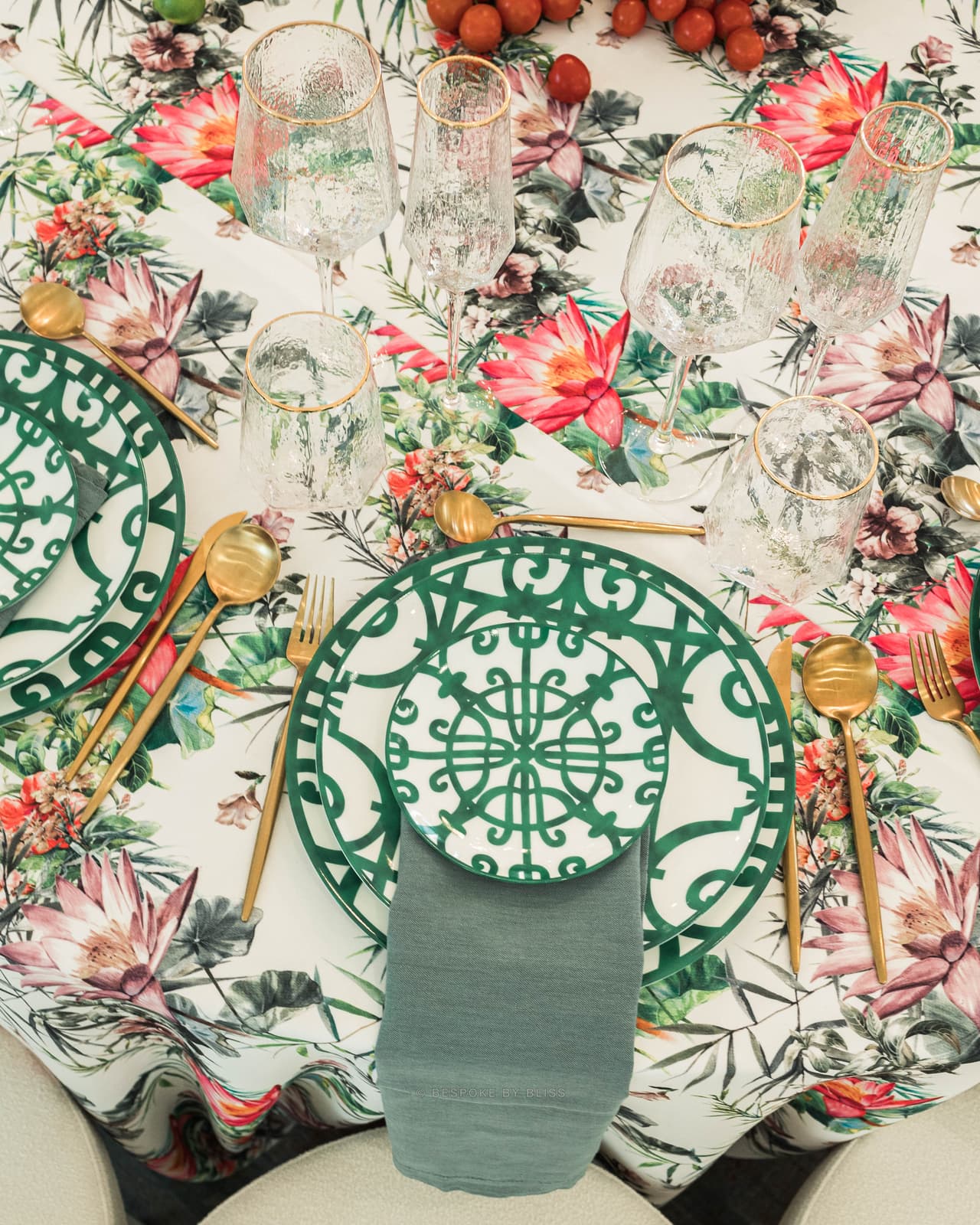 Show plate setting in blush, green and white
